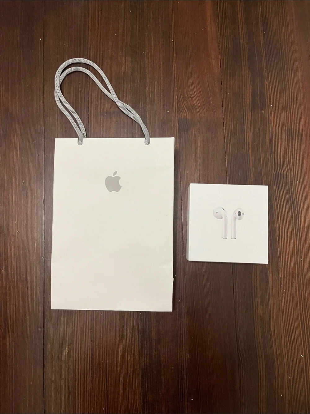 Apple AirPods 2nd generation